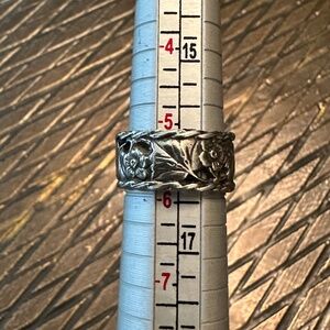 Sterling floral and braid ring 5.5